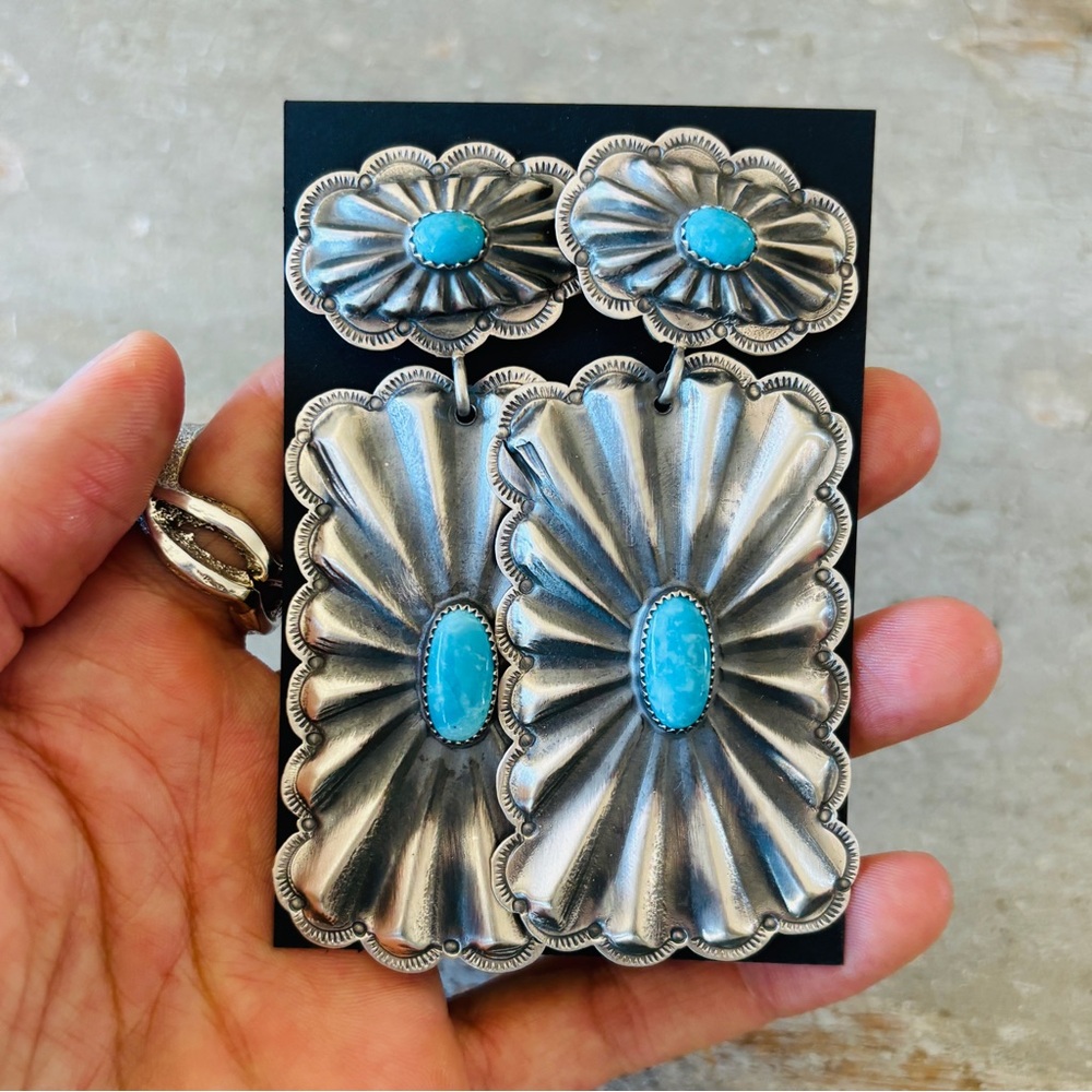 ♥️ Navajo ♥️ Glenn Livingston Sterling Silver & Waterweb Kingman Concho Earrings - Picture 2 of 11